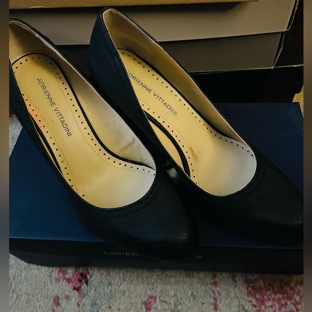 Adrienne Vittadini - Matte Croc Wedge Pumps - 7M